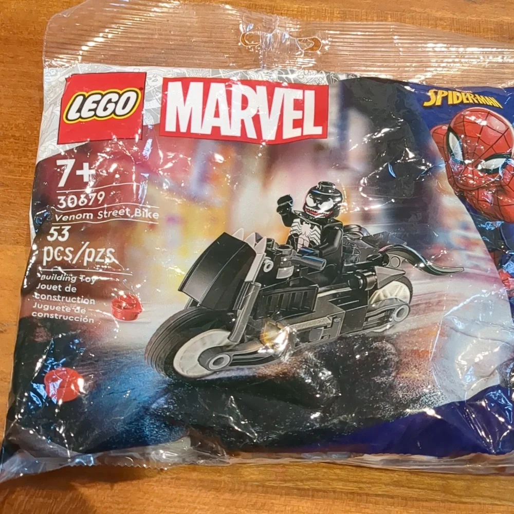 NWT LEGO 30679 Marvel Venom Bike Set - Black and White